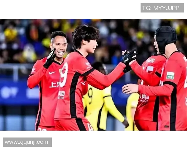 薅羊毛不易,多特蒙德遭遇沙尔克04憾平,双雄大战惊心动魄